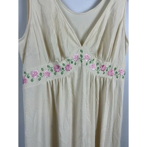 Vintage Shadowline Night Gown‎ Maxi Slip Dress Medium Nude Babydoll Nylon Granny - Picture 3 of 8